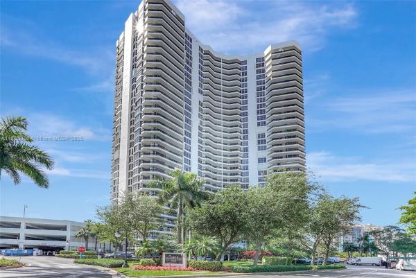 Mystic Pointe Tower 500, 3530 Mystic Pointe Dr #2903, Aventura, Florida 33180, image 1