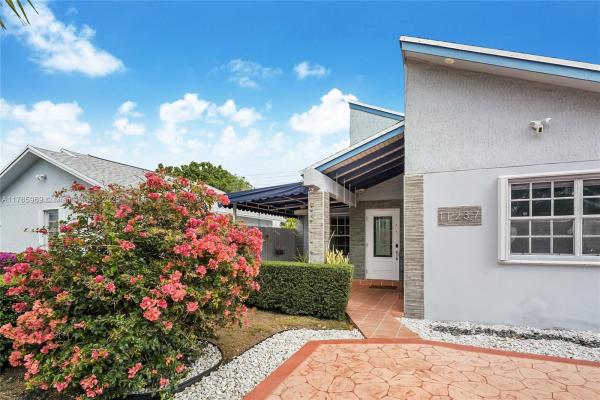 11237 SW 152nd Ter, Unincorporated Dade County, Florida 33157, image 1