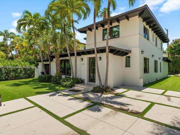 Sunset Lake, 2135 N Bay Rd, Miami Beach, Florida 33140, image 1