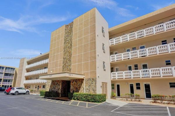 Meadowbrook Lakes, 1025 SE 2nd Ave #205, Dania Beach, Florida 33004, image 1