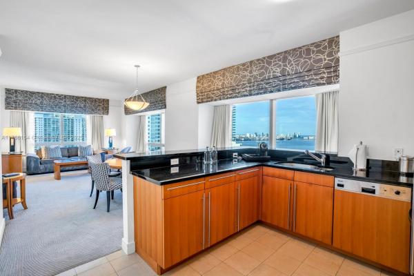 Four Seasons Hotel, 1435 Brickell Ave #3607, Miami, Florida 33131, image 1