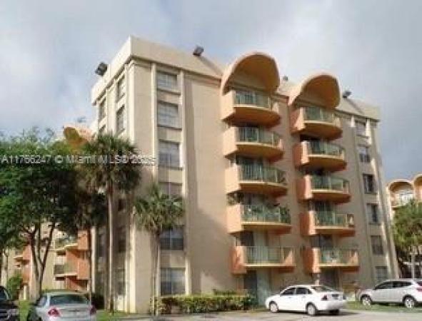 9350 Fontainebleau Blvd #312, Unincorporated Dade County, Florida 33172, image 1