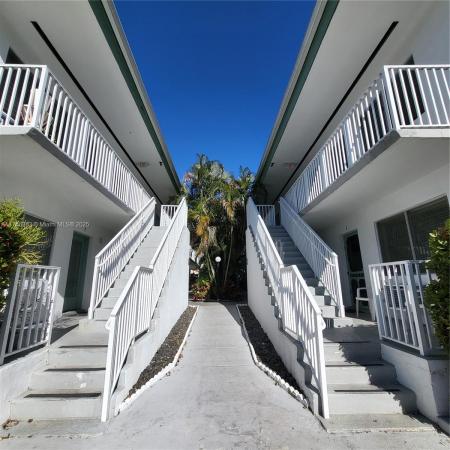 Altos Del Mar, 7945 Carlyle Ave #1, Miami Beach, Florida 33141, image 1