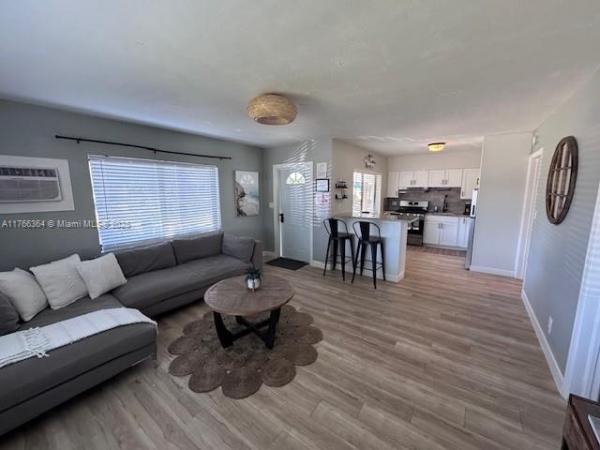 Atlantic Shores Dixie Highway, 715 NE 6th St #1, Hallandale Beach, Florida 33009, image 1