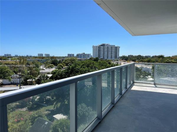 13800 Highland Dr #601, Miami, Florida 33181, image 1