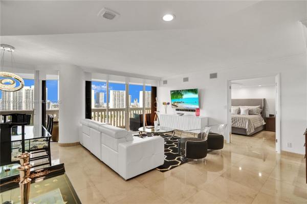 1000 Island Boulevard, 1000 W Island Blvd #2107, Aventura, Florida 33160, image 3