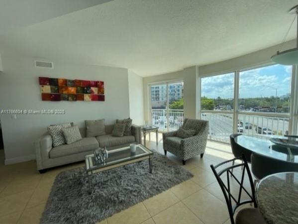 7270 SW 88th St #B203, Unincorporated Dade County, Florida 33156, image 1