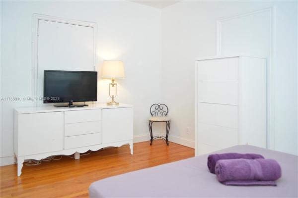 El Vicentin, 1021 Euclid Ave #1, Miami Beach, Florida 33139, image 1