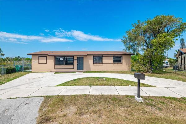 Richland Estates, 22504 SW 114th Pl, Princeton, Florida 33170, image 1