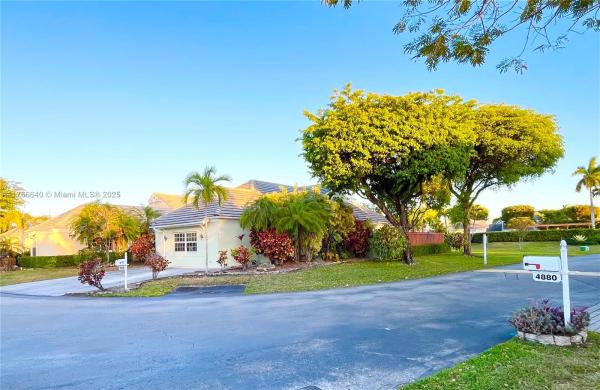 Doral Woods, 9946 NW 49th Ter, Doral, Florida 33178, image 1