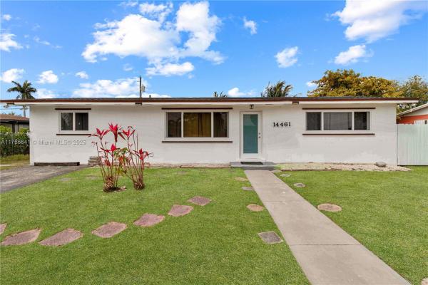 14461 SW 285th St, Unincorporated Dade County, Florida 33033, image 1