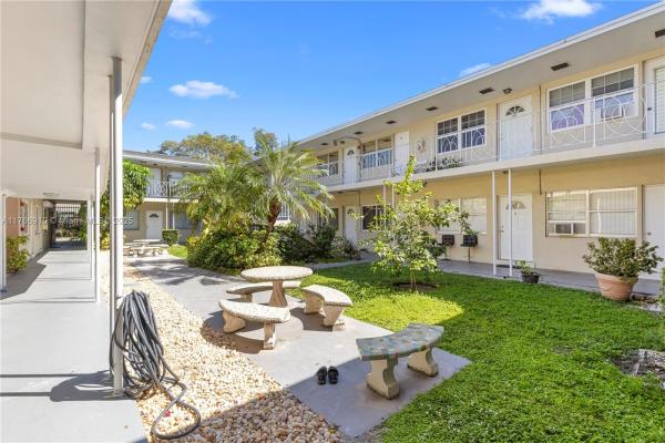 2000 Buchanan St #1, Hollywood, Florida 33020, image 3
