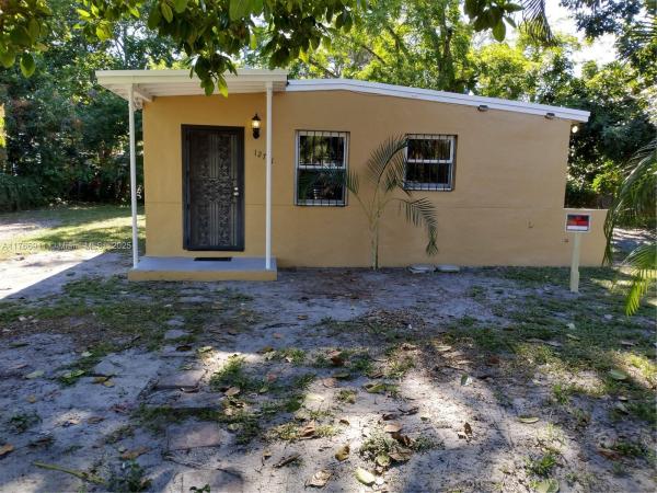 12731 Bunker Dr, Unincorporated Dade County, Florida 33167, image 1