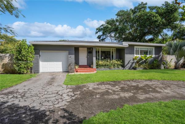 185 NW 115th St, Unincorporated Dade County, Florida 33168, image 2