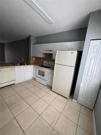 8821 S Isles Cir 0, Tamarac, Florida 33321, image 1