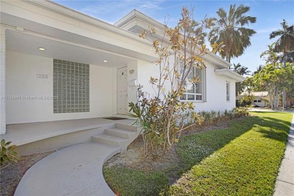 Hollywood Lakes, 1255 Van Buren St, Hollywood, Florida 33019, image 3