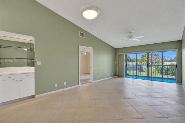 420 NW 67th St #K205, Boca Raton, Florida 33487, image 3