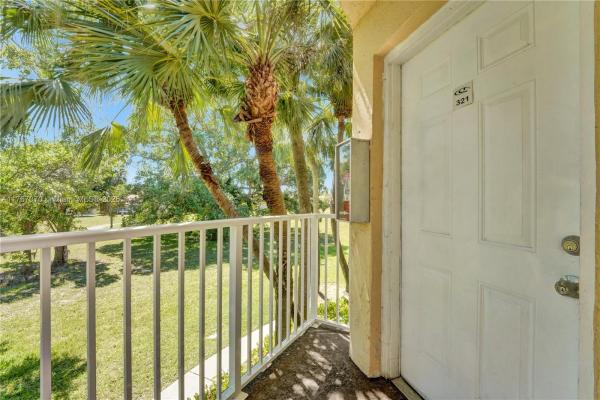 3460 N Pinewalk Dr N #321, Margate, Florida 33063, image 1