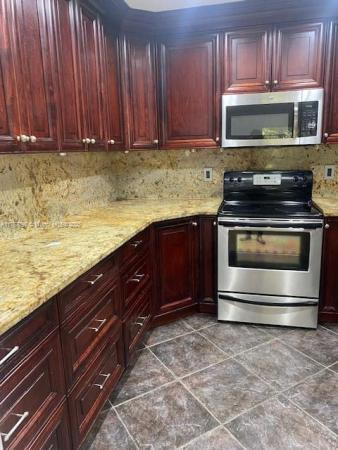 Karanda Village 3, 3933 Cocoplum Cir #3518, Coconut Creek, Florida 33063, image 1