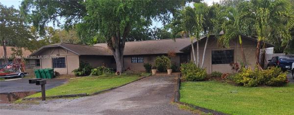 Palm Garden Park, 6551- 6553 SW 49th Ct, Davie, Florida 33314, image 1