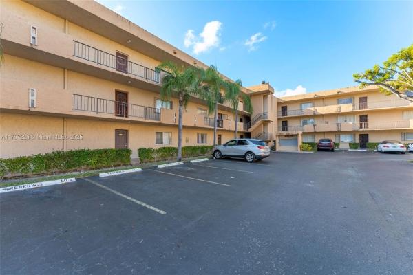 8401 SW 107th Ave #275E, Unincorporated Dade County, Florida 33173, image 1