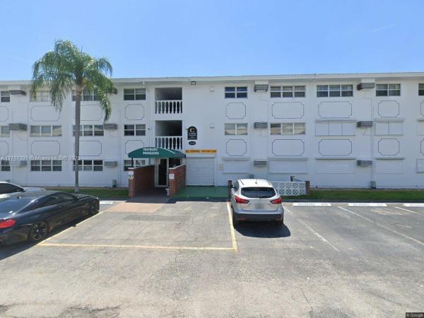 Maybury Mansions, 5200 NE 24th Ter #C321, Fort Lauderdale, Florida 33308, image 1