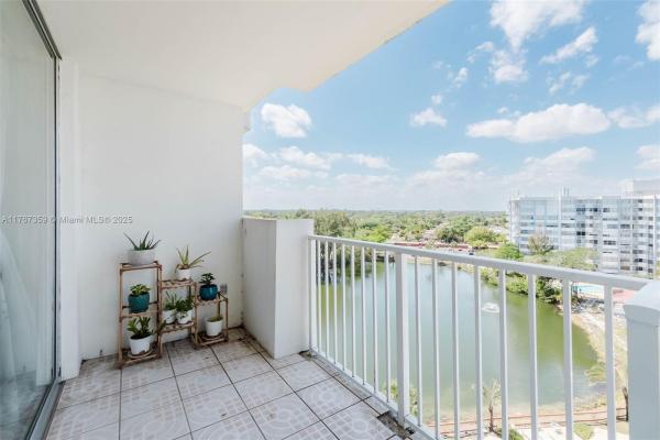 Wilshire, 1300 NE Miami Gardens Dr #917E, Ojus, Florida 33179, image 2