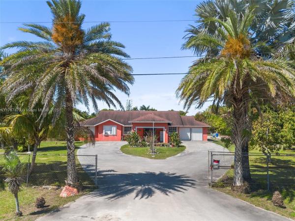 35200 SW 212th Ave, Unincorporated Dade County, Florida 33034, image 1