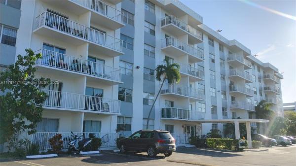 Tall Trees, 16465 NE 22 Ave #114, North Miami Beach, Florida 33160, image 1