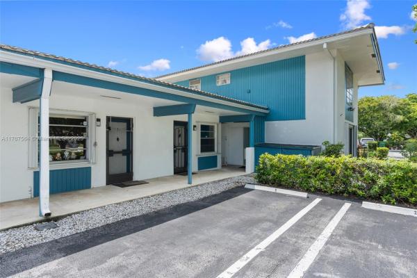 Rambling Pelican West, 11640 NW 39th St #4, Coral Springs, Florida 33065, image 1