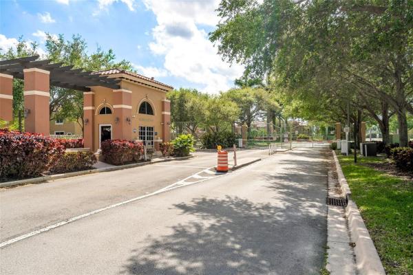 Pembroke Cay, 983 SW 143rd Ave #1403, Pembroke Pines, Florida 33027, image 1