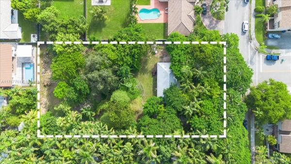Palmetto Bay Residential, 9055 SW 158th St, Palmetto Bay, Florida 33157, image 1