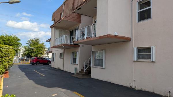Mile, 1560 W 46th St #105, Hialeah, Florida 33012, image 1