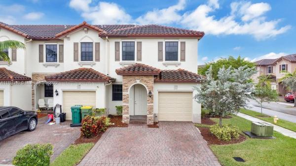 Chateau At The Vineyards, 126 SE 37th Pl, Homestead, Florida 33033, image 1