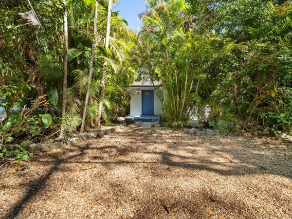 Loquat Park Villas, 3631 Loquat Ave, Miami, Florida 33133, image 3