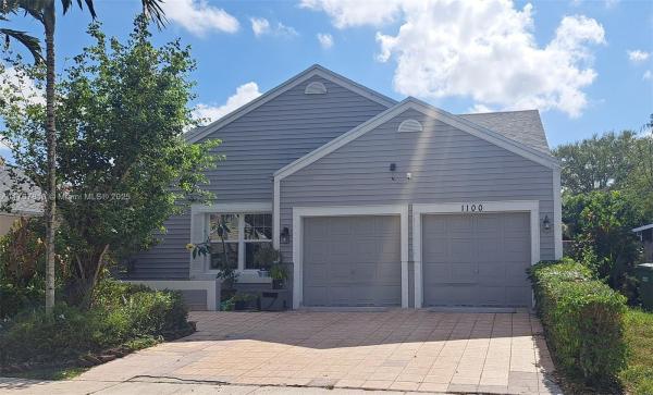 Cinnamon Place At Honeywoods, 1100 SW 85th Ter, Pembroke Pines, Florida 33025, image 1