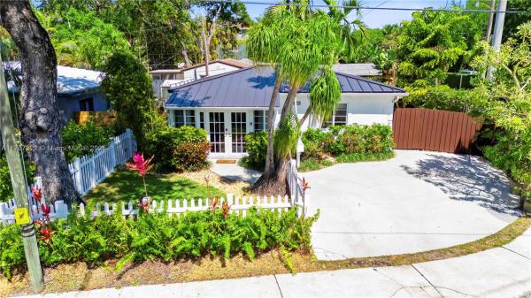 The Almeda, 901 SW 9th St, Fort Lauderdale, Florida 33315, image 1