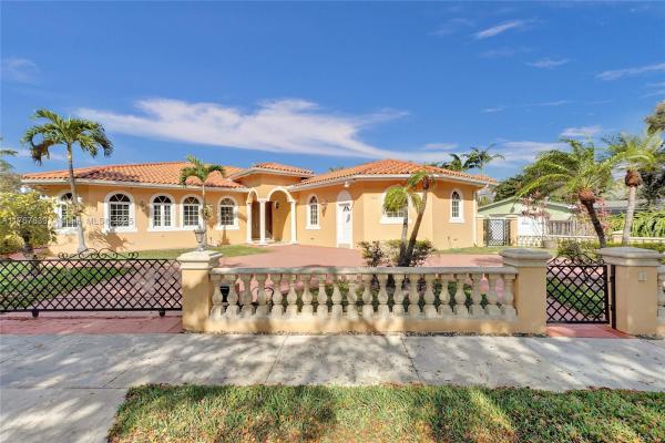 Cinema Park Country Club Estates, 450 Esplanade Dr, Miami Springs, Florida 33166, image 1
