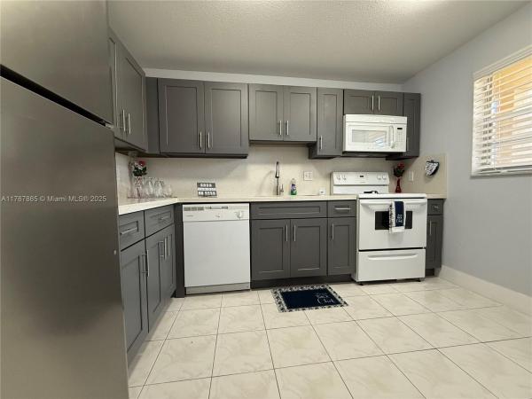 Foxcroft, 3253 Foxcroft Rd #G110, Miramar, Florida 33025, image 1