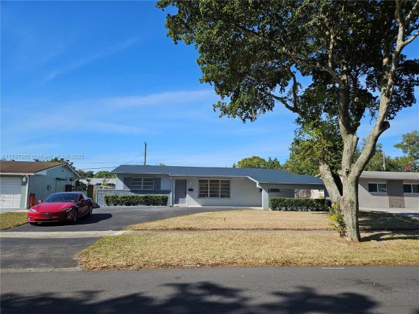 Boulevard Heights, 210 SW 68th Blvd, Pembroke Pines, Florida 33023, image 1