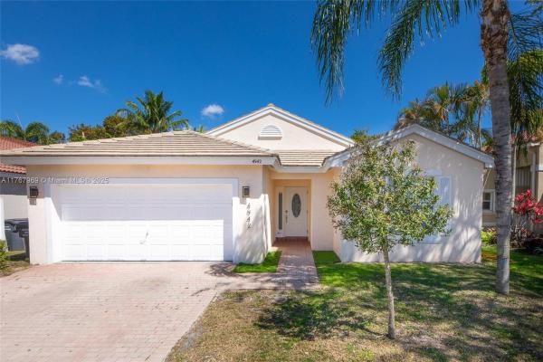 Banyan Oakridge, 4942 SW 32nd Way, Hollywood, Florida 33312, image 2
