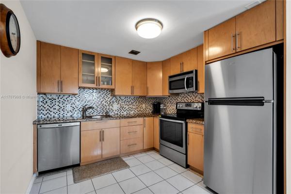 Farnham, 4032 Farnham O #4032, Deerfield Beach, Florida 33442, image 1