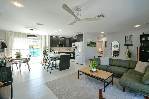 Hollywood Heights, 2001 N 31st Rd, Hollywood, Florida 33021, image 1