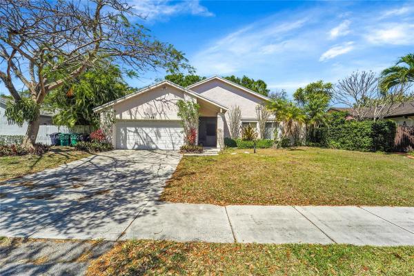 11345 SW 152nd Ter, Unincorporated Dade County, Florida 33157, image 1