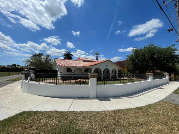10250 SW 28th St, Unincorporated Dade County, Florida 33165, image 1