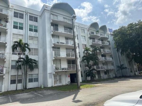 484 NW 165th St Rd #A-415, Unincorporated Dade County, Florida 33169, image 1
