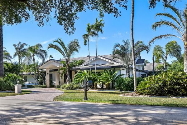 8431 SW 100th St, Unincorporated Dade County, Florida 33156, image 1