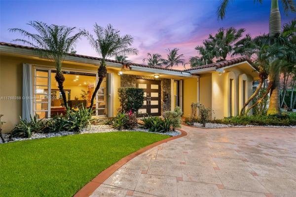 Hollywood Homesites High School, 1406 Coolidge St, Hollywood, Florida 33020, image 1