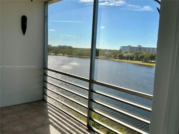 Palm-Aire Country Club 1, 2801 N Palm Aire Dr #605, Pompano Beach, Florida 33069, image 1