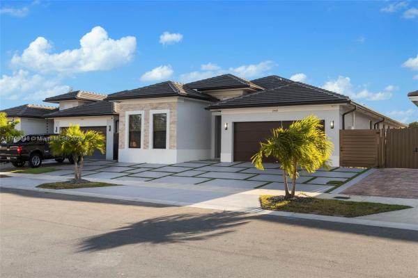 19419 SW 124th Ct, Unincorporated Dade County, Florida 33177, image 1